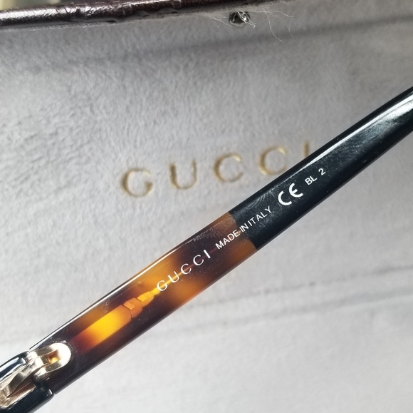 Gucci Sunglasses - Picture 8 of 16